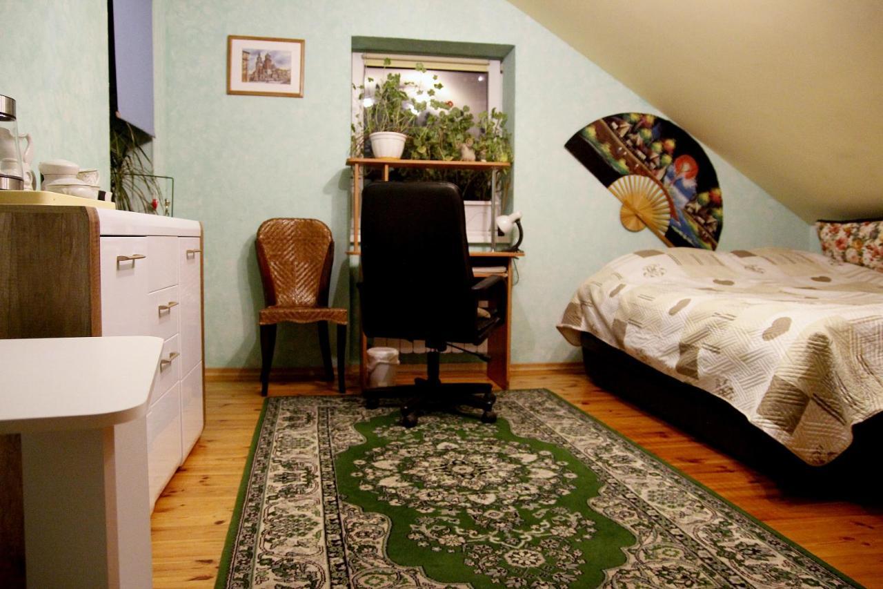 Maria Bed & Breakfast Kiev Bagian luar foto